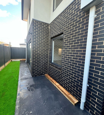 Modern custom home construction project in Melbourne by Veer Construction